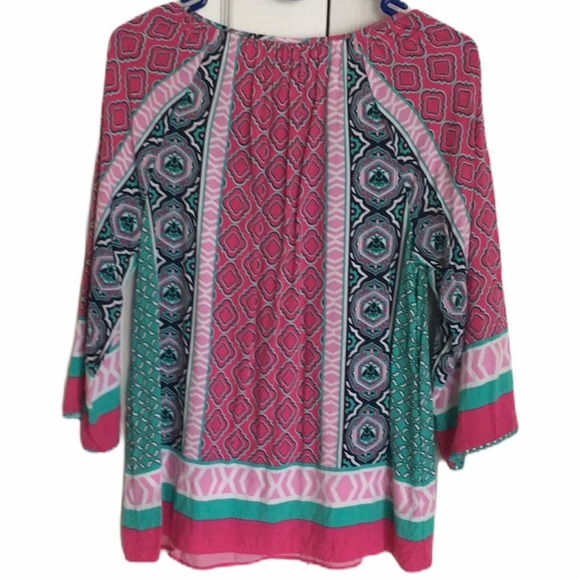 CROWN & IVY pink and teal top - Picture 5 of 5